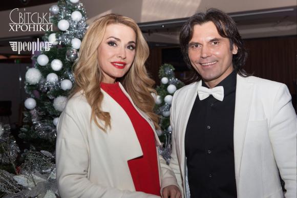 Зірки привітали Вінницю з Новим роком: Джамала закликала не стримувати свої бажання, а Олег Винник застеріг від «післявідходіння» на сайті 20minut.ua Зірки привітали Вінницю з Новим роком: Джамала закликала не стримувати свої бажання, а Олег Винник застеріг від «післявідходіння», фото №3 на сайті 20minut.ua