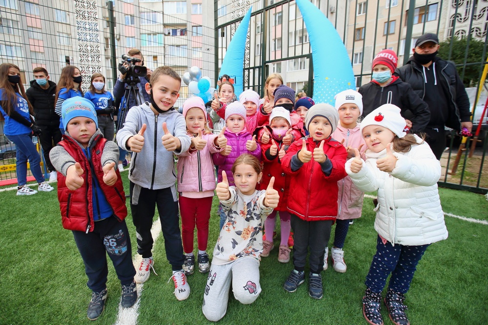 На "Дружбі" відкрили ще один універсальний спортивний майданчик під відкритим небом, фото №10 на сайті 20minut.ua