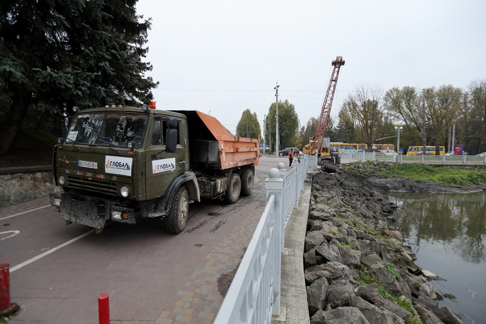 Тернопільський став чистять від намулу, а також поглиблять дно водойми (ФОТО), фото №3 на сайті 20minut.ua