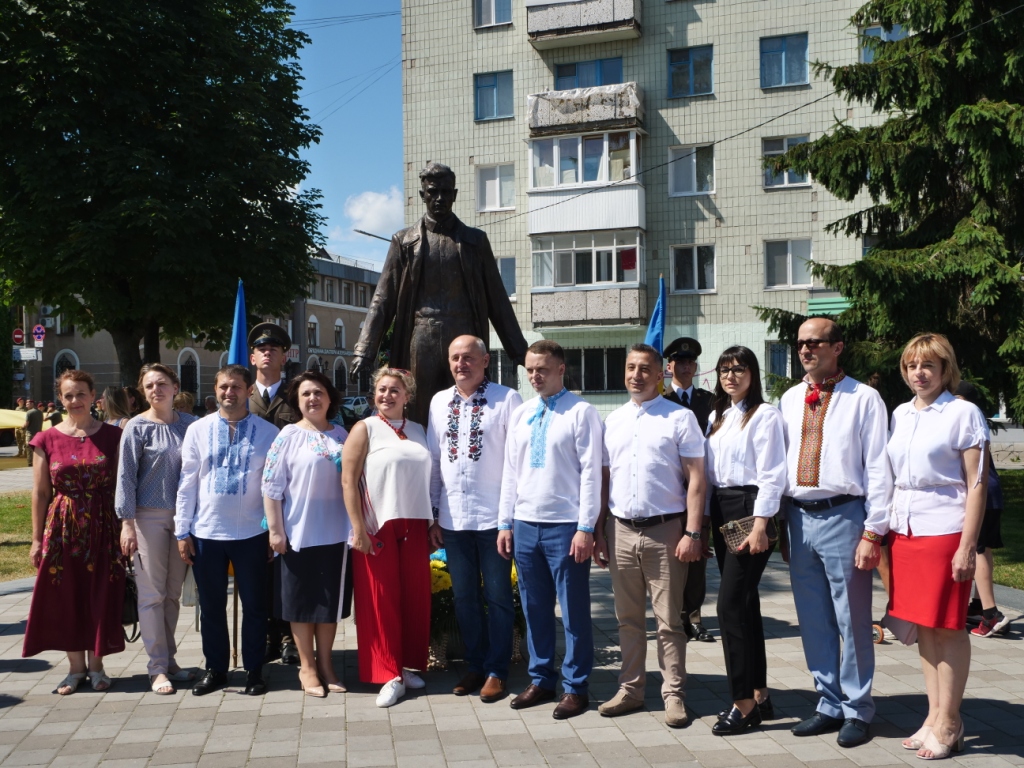У Житомирі відзначили День Конституції на сайті 20minut.ua У Житомирі відзначили День Конституції, фото №12 на сайті 20minut.ua