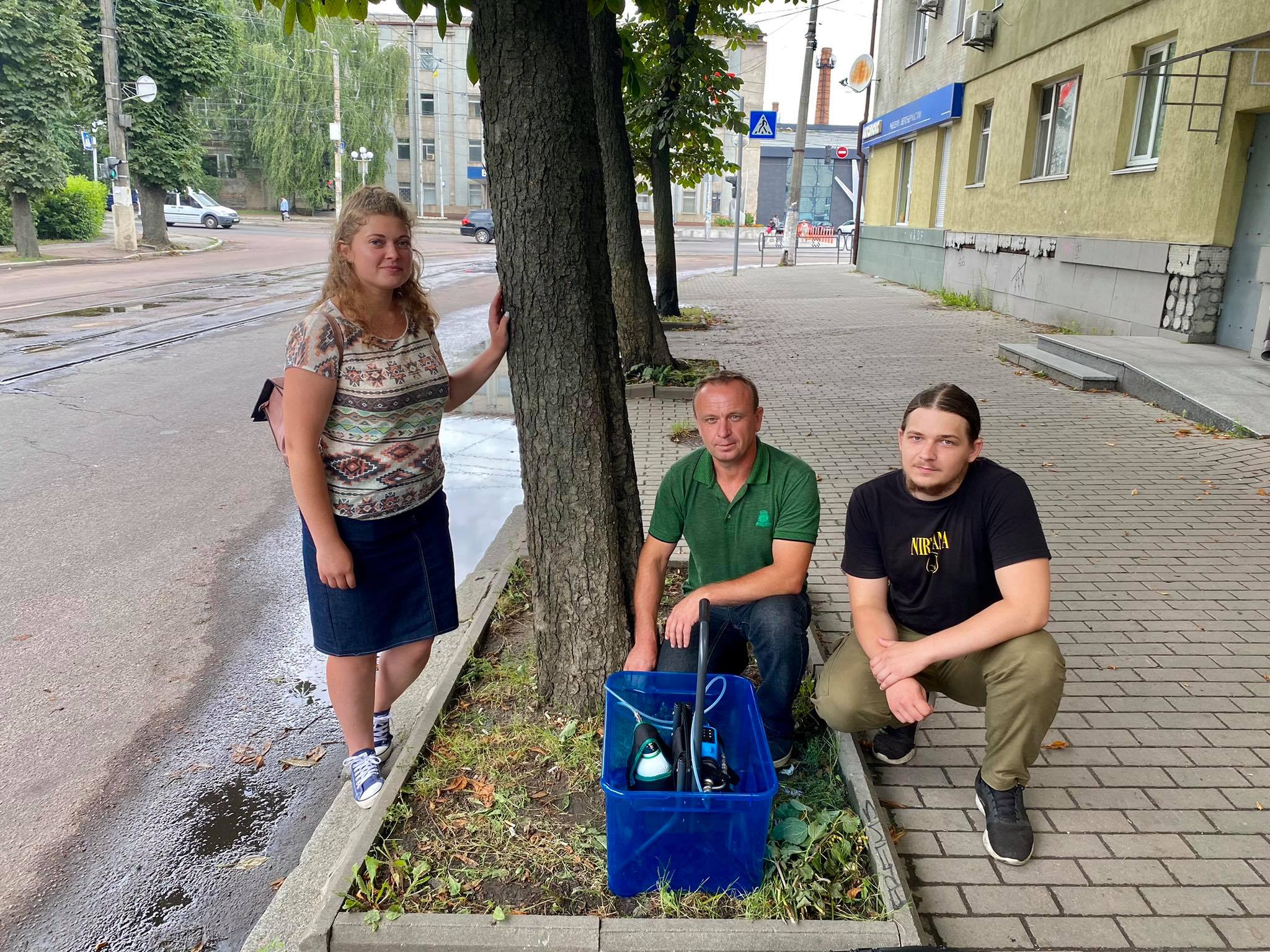 Житомирські каштани вакцинують проти молі, фото №7 на сайті 20minut.ua